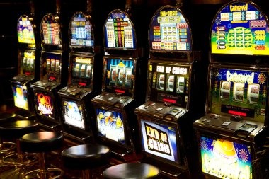 slotmania mobile app showing QRIS and e-wallet deposit options